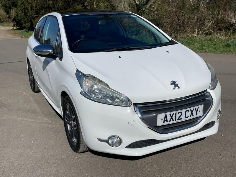 PEUGEOT 208 1.4 VTi Allure