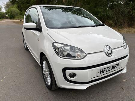 VOLKSWAGEN UP 1.0 High up!