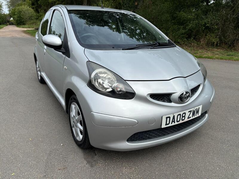TOYOTA AYGO 1.0 VVT-i Platinum